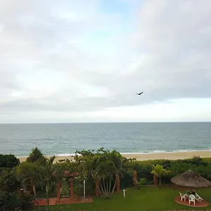 Casa Pe Na Areia Em Paradisiaca Com Piscina Frente Mar Balneário Camboriú